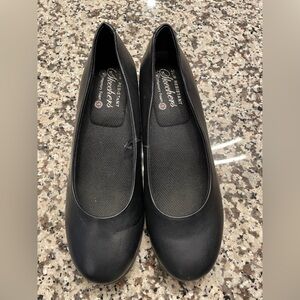 Sketchers Size 10 Slip Resistant Black Shoes